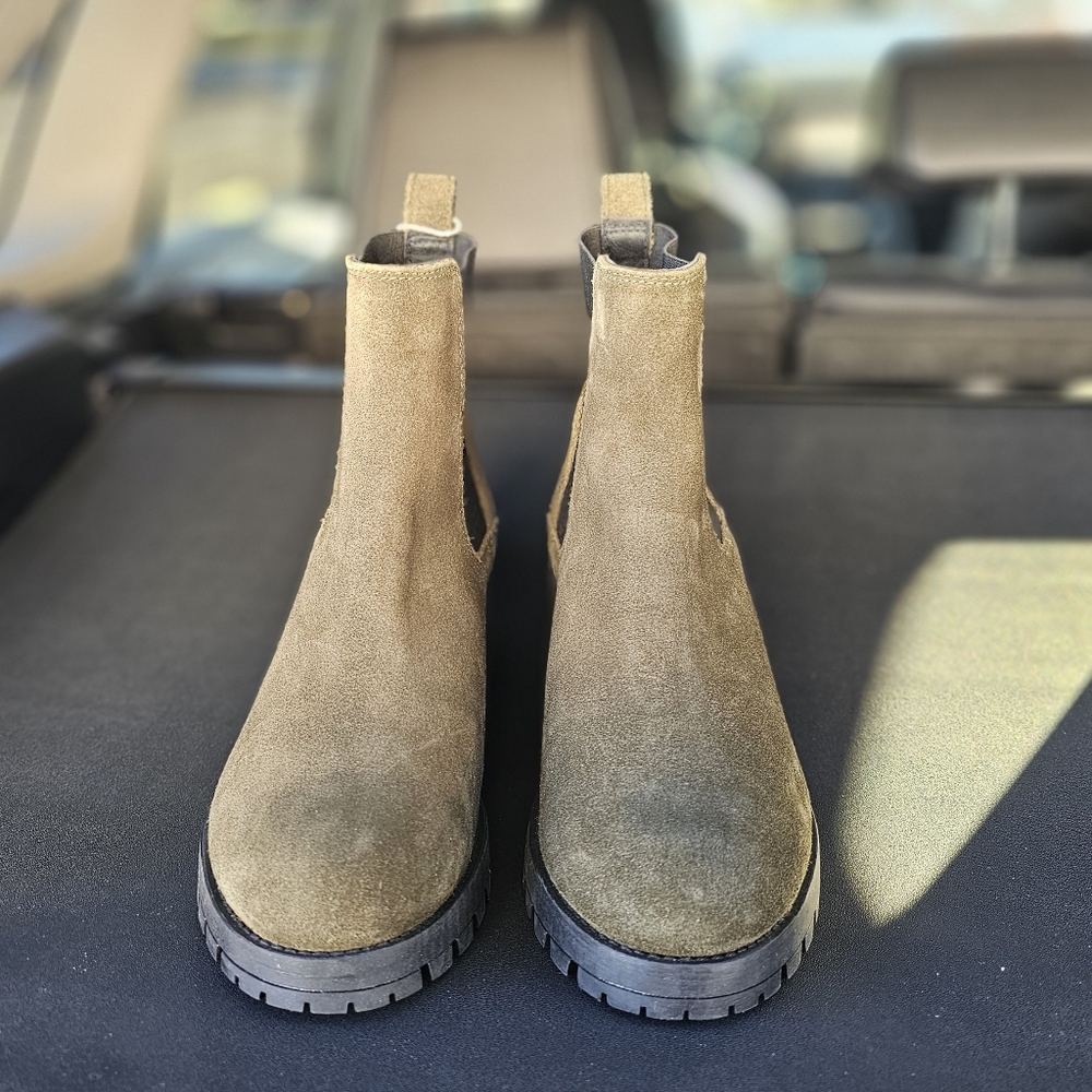 Joie genuine suede boots